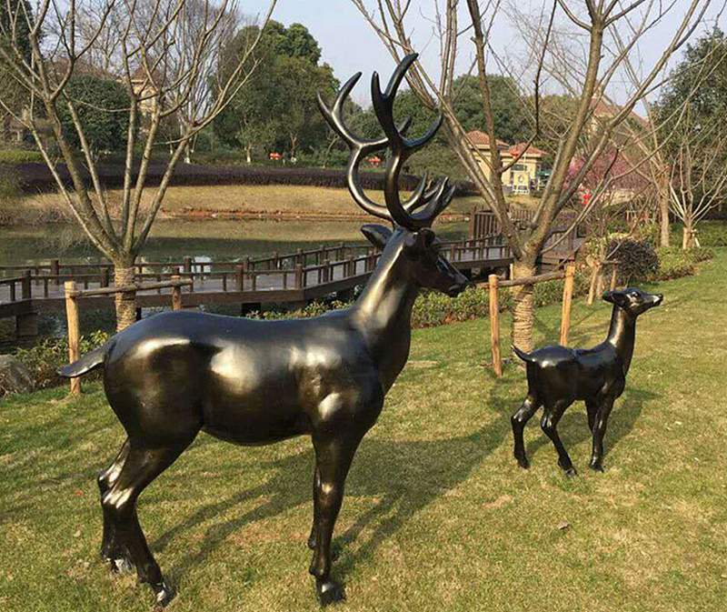 玻璃钢仿铜小鹿雕塑