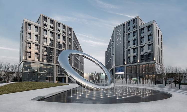 未来世界镜面不锈钢圆环雕塑