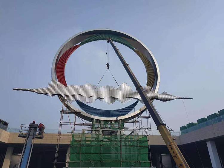 大型广场精神堡垒