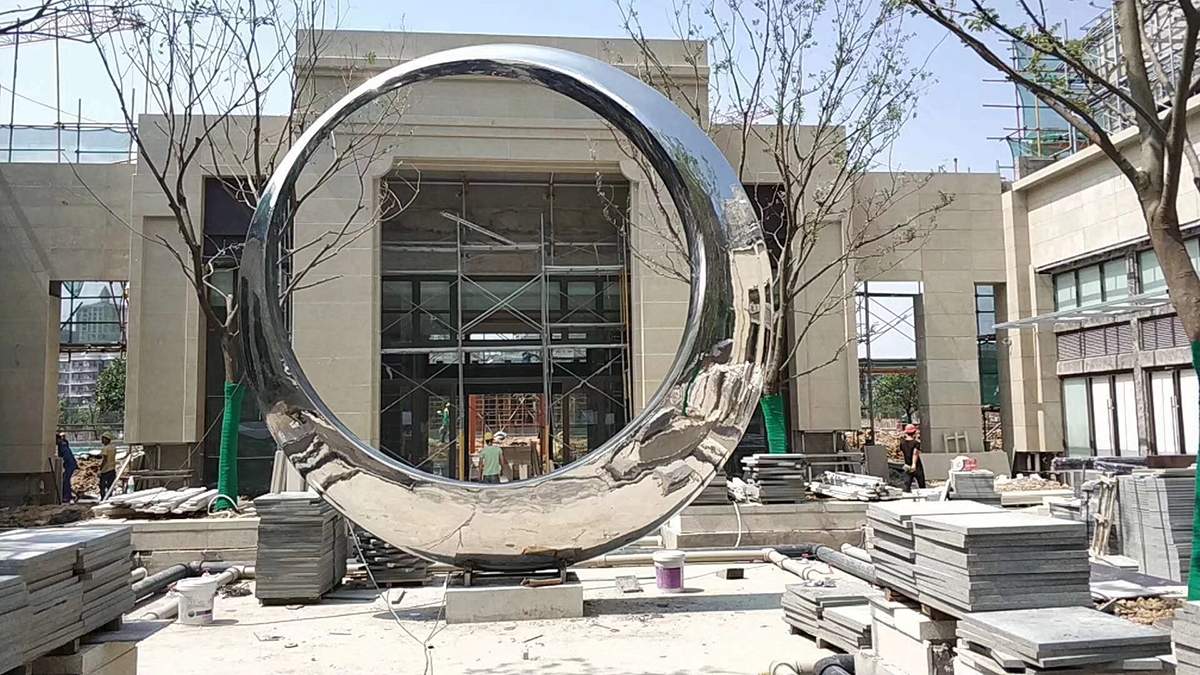 镜面不锈钢雕塑