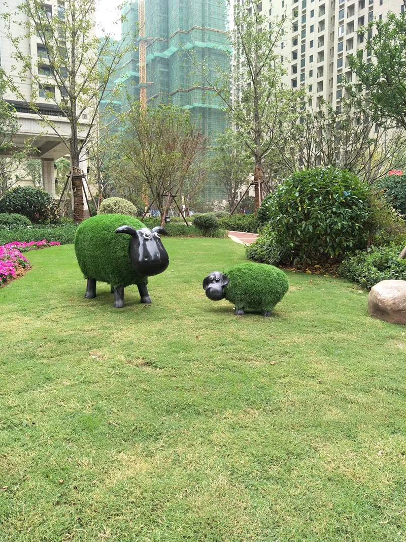 玻璃钢卡通鹿雕塑