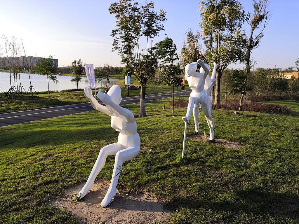 体育运动玻璃钢雕塑厂家