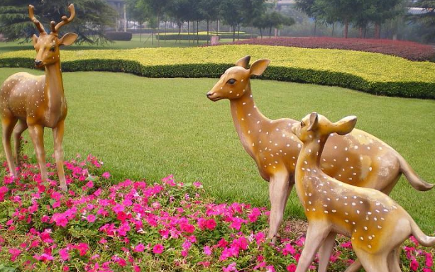 玻璃钢雕塑制作选择厂家要考虑什么