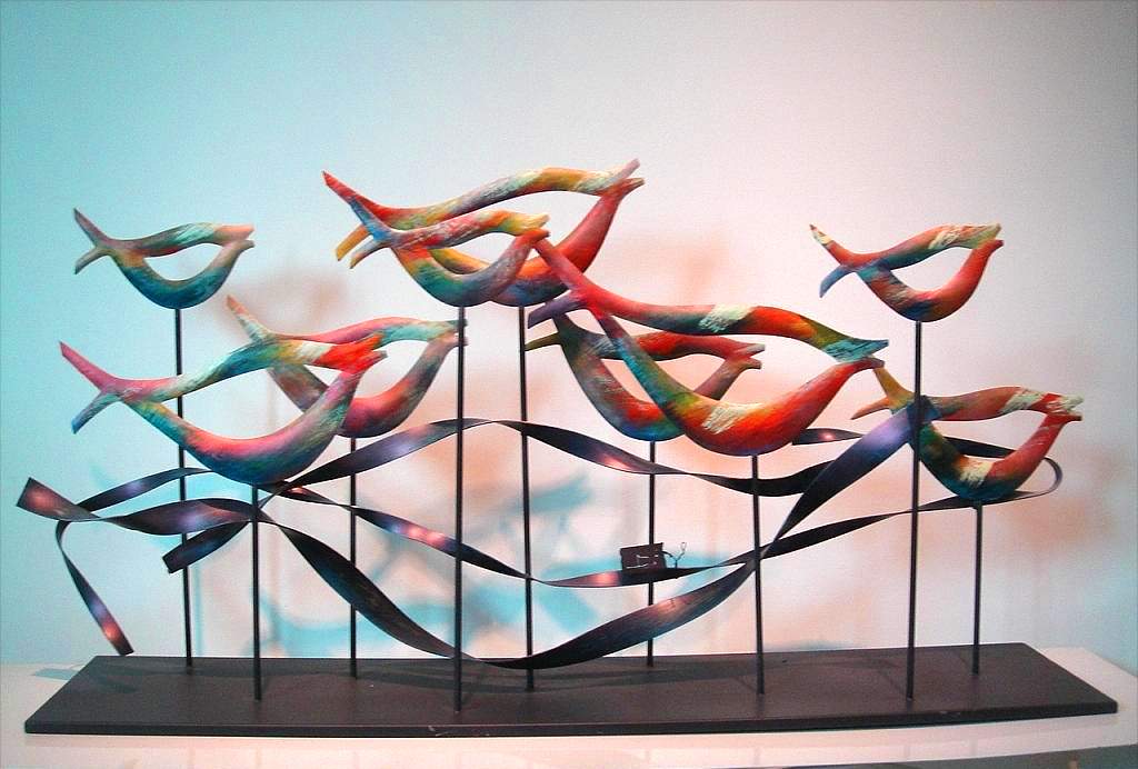 鱼泛涟漪玻璃钢雕塑造型