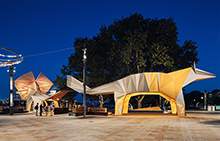 大型不锈钢镂空动物造型海边码头造型雕塑