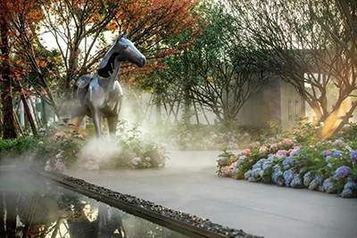 小区景观售楼处不锈钢马雕塑