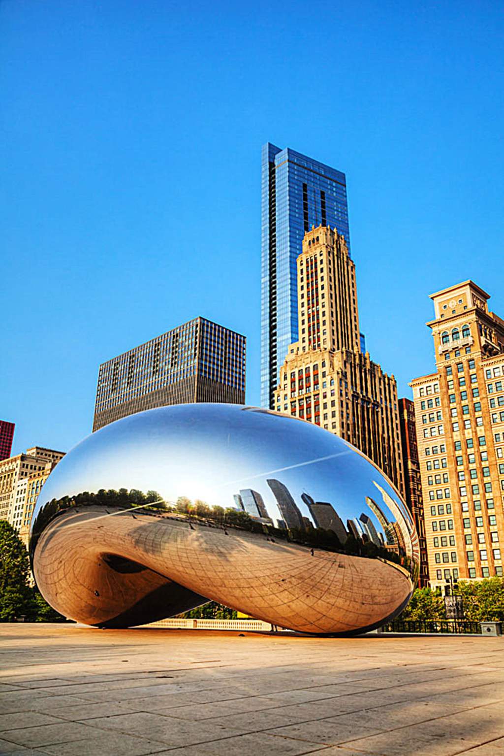 镜面不锈钢雕塑